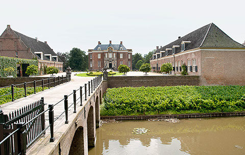 De Steeg, Kasteel Middachten